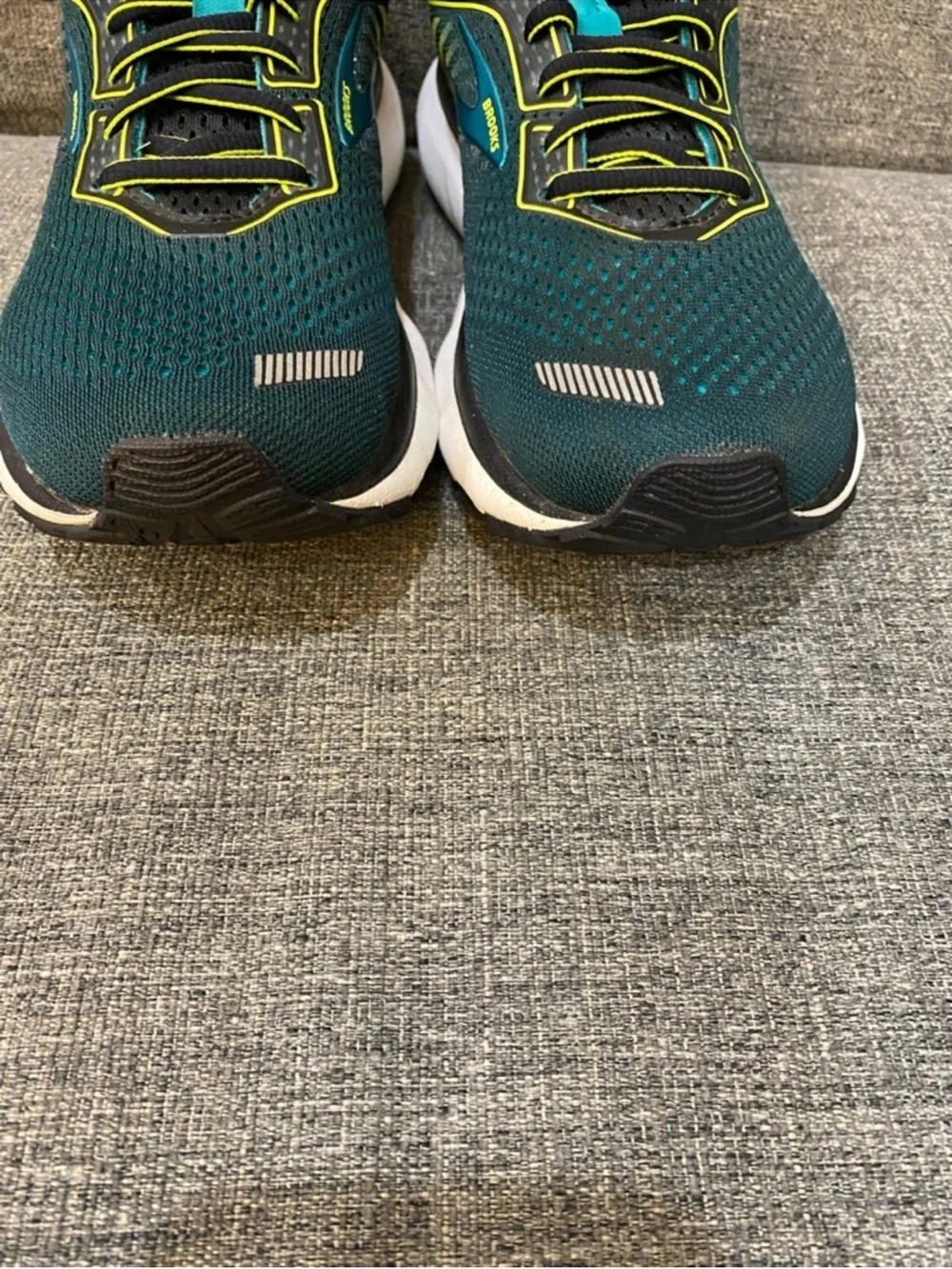 Brooks Ghost 12 Running Shoes Men’s Size 8